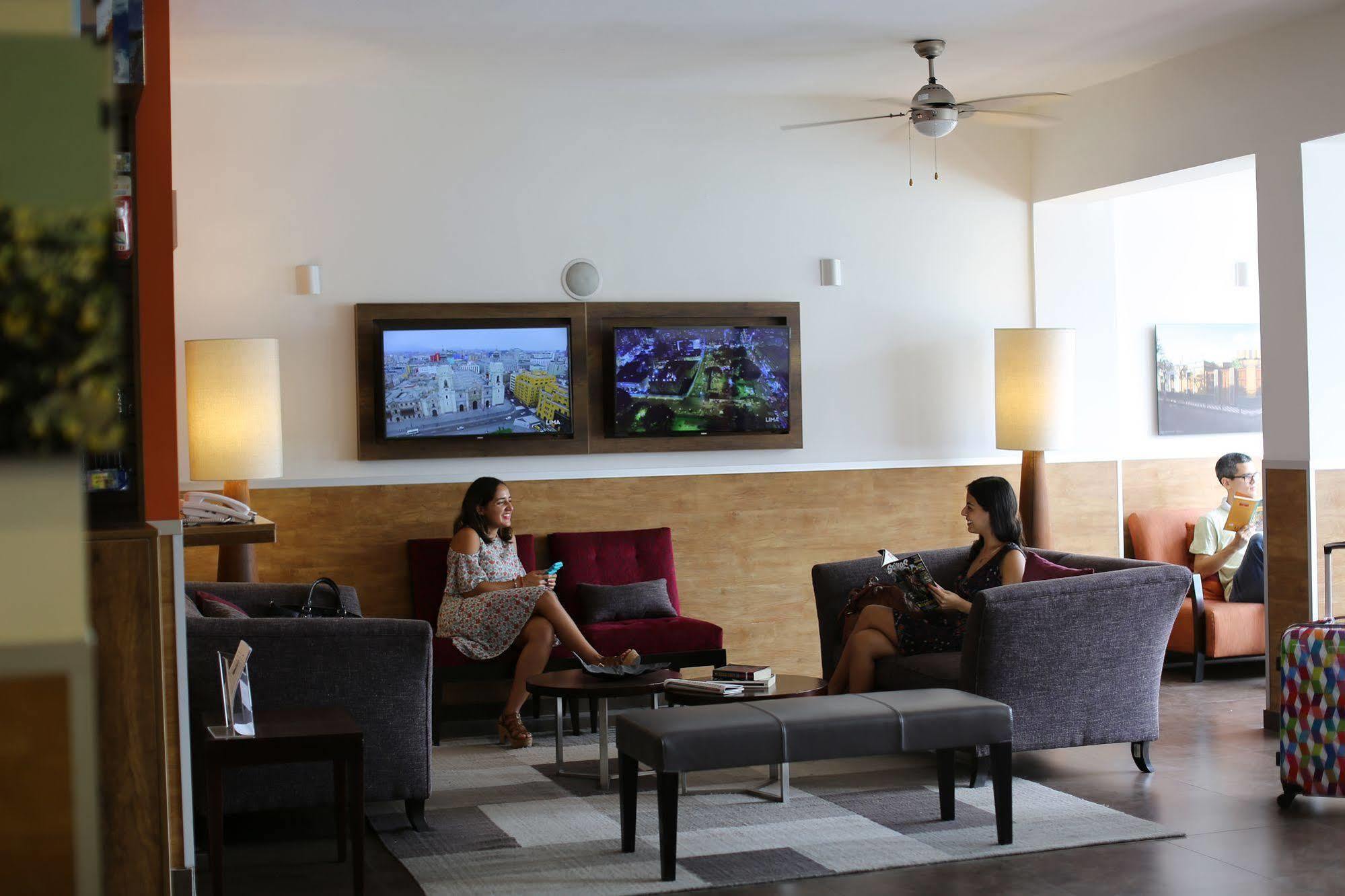 Casa Andina Standard Miraflores San Antonio Lima Buitenkant foto